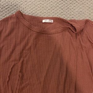 Jacquard Women's Long Sleeve Top in Rich Brown